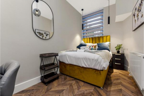 Lovely 2 BR with Grill